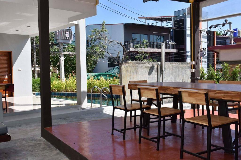 Ocean12 Chic Hotel Phuket Exterior photo
