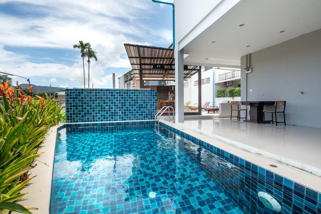 Ocean12 Chic Hotel Phuket Exterior photo